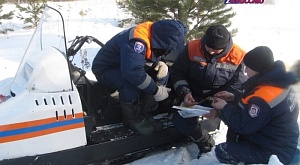 В Красноярском крае спасатели эвакуировали женщину с гипертоническим кризом