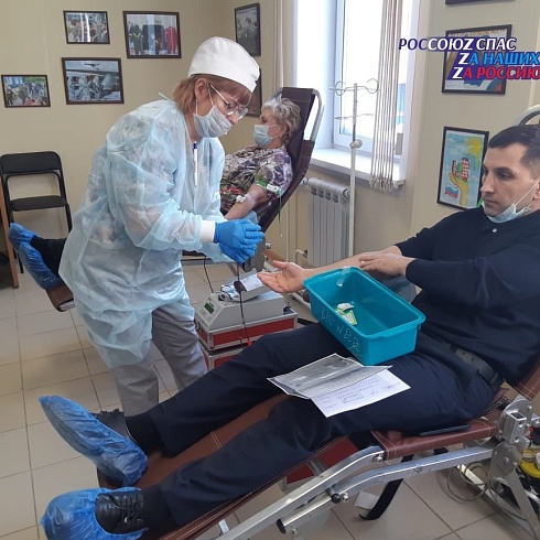 Краевые спасатели приняли участие в донорской акции «СпасДень»